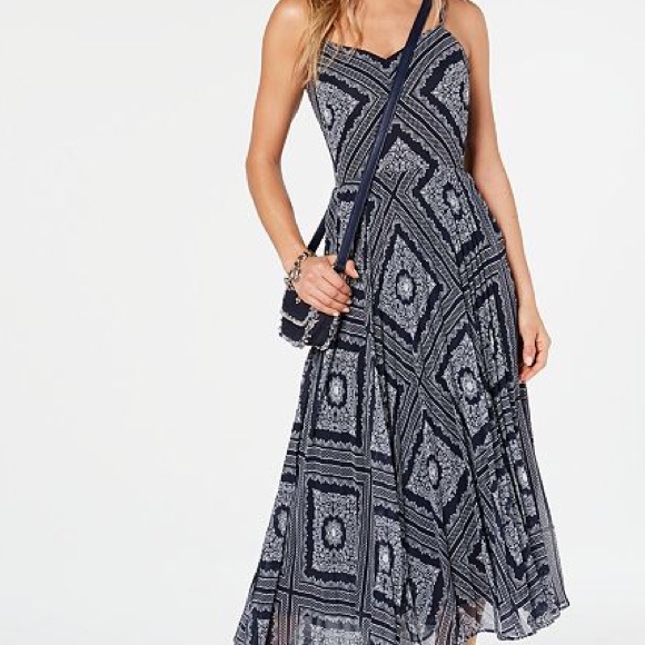 Tommy Hilfiger Pleated Crossback Maxi Dress - Picture 3 of 8